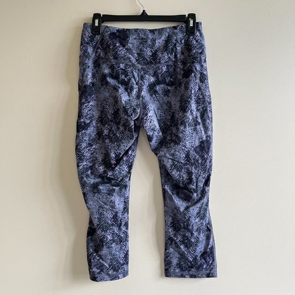 Patagonia Pattern Cropped Leggings Womens Size M Mid Rise Outdoor Workout Hiking - Picture 3 of 6